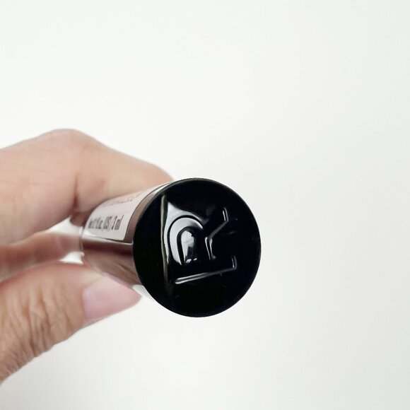 Revolution | Hustle | Matte Lipstick - Picture 4 of 5